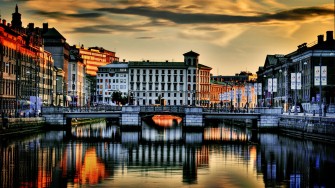 Volvo teste une voiture avec pilote automatique