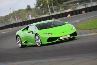 Une journée très « vrooom » avec la Motorsport Academy