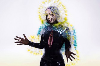 Une alliance Björk / Volkswagen : que demande le peuple ?