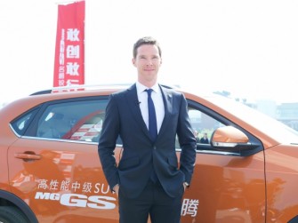 Benedict Cumberbatch en Sherlock pour la MG GS