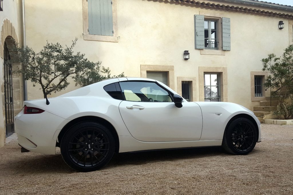 essai-mazda-mx-5-rf-luberon-2017-en-voiture-carine-photos (9)