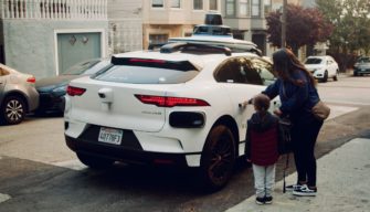 Des cônes contre les véhicules autonomes