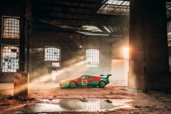 Warhol, BMW M1 et la scène artistique de Dubaï : quand l’Art Car devient messagère culturelle