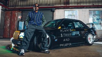 De l’oubli à la gloire : comment une Mercedes 190 E poussiéreuse est devenue l’héroïne de Need for Speed