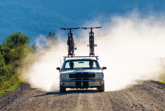 Photo du mois : la route, la poussière et la liberté