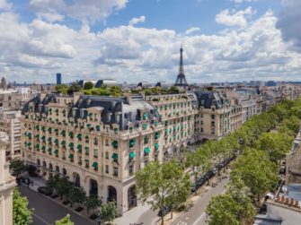 Automobile Legends : Artcurial Motorcars et The Peninsula Paris unissent leurs savoir-faire pour une vente d’exception