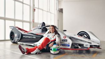 De l’Indy 500 à la glace olympique : Simona de Silvestro, la trajectoire d’une pilote hors normes