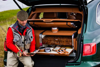 Bentley a imaginé un kit de pêche à la mouche pour son Bentayga : l&rsquo;option la plus british du monde automobile ?