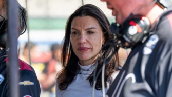 Katherine Legge face à la haine en ligne : « On m’a dit de me pendre, on a menacé de venir me tirer dessus »