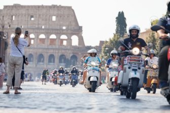 En images : Rome a célébré les 80 ans de Vespa avec le plus grand rassemblement de son histoire