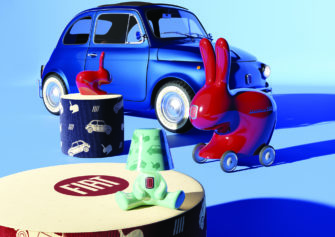 Fiat 500 et Qeeboo célèbrent 70 ans de design italien avec une collection aussi originale qu&rsquo;iconique