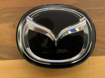 Pourquoi les voleurs s’en prennent-ils soudainement au logo de votre voiture ?