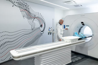 À Maranello, Ferrari ouvre un centre médical de pointe pour ses employés… et pour toute la communauté