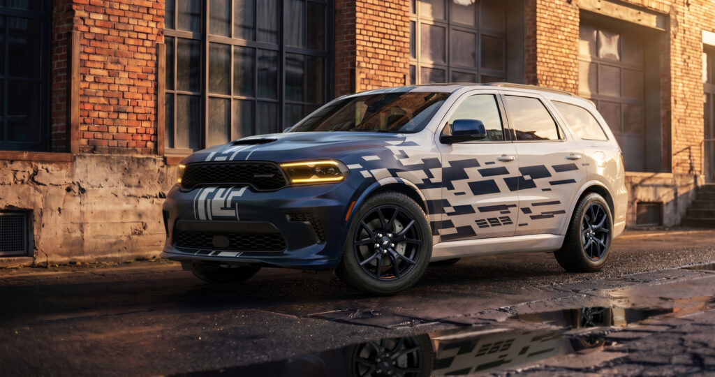 nuancier et couleur voiture Dodge Jailbreak en demonstration