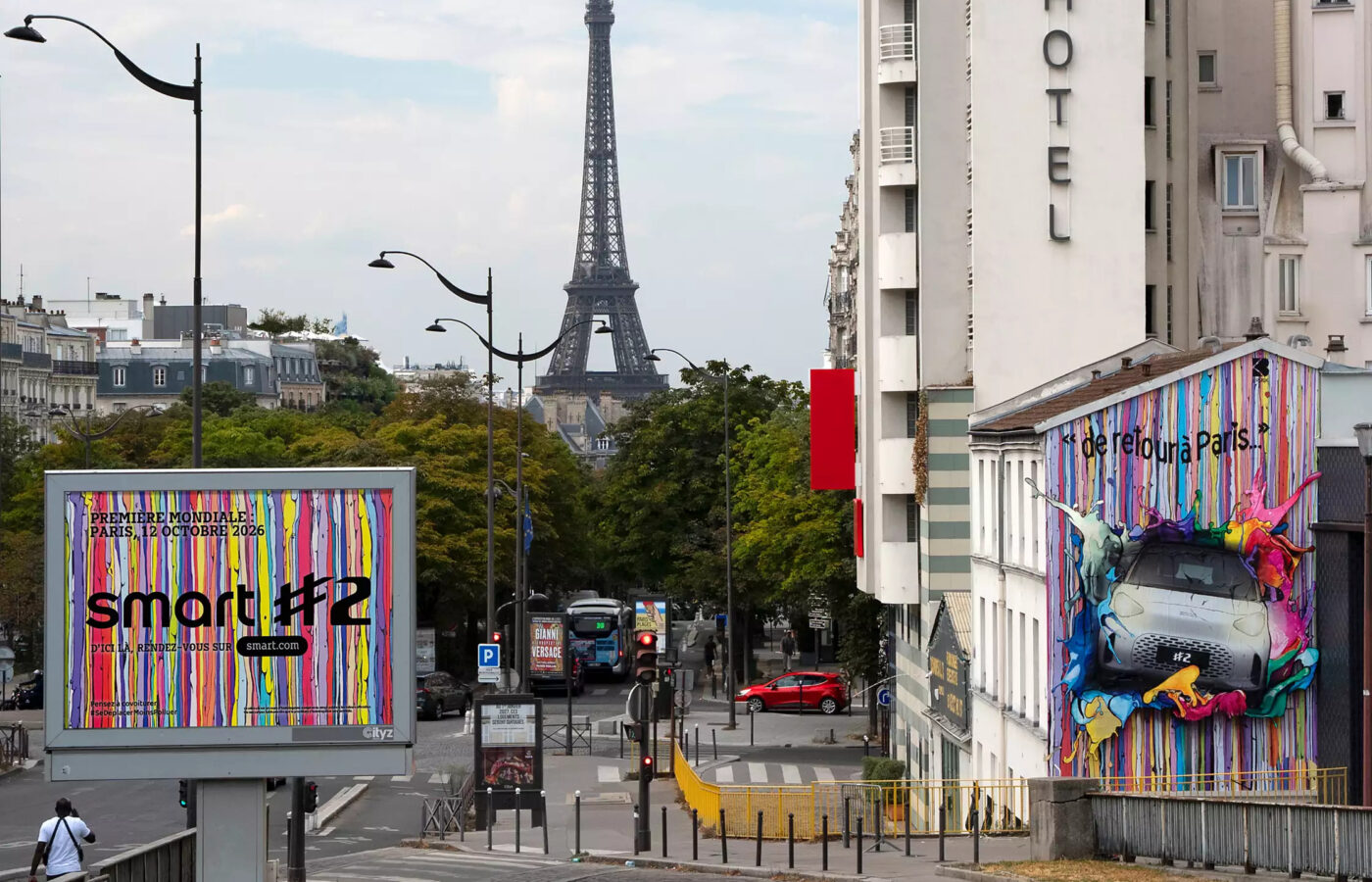 fresque murale urbaine coloree du smart Street Art Project representant la citadine