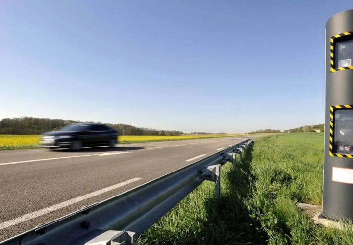 avis de contravention montrant la vitesse mesuree et retenue sur le volant
