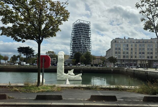 Bassin du Commerce et architecture du centre-ville du Havre
