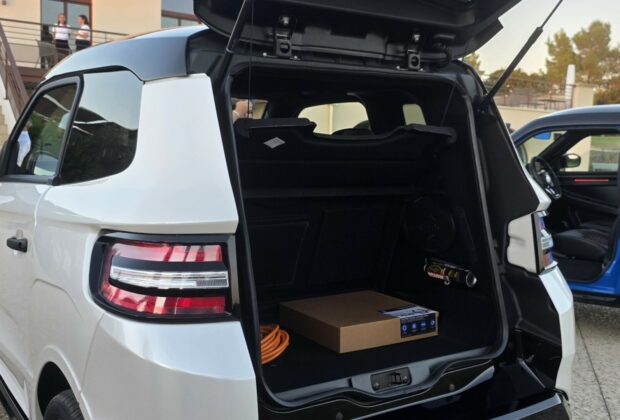 Coffre de la Ligier JS60.