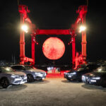 presentation Alfa Romeo Edizione Luna Rossa a Naples avec eclairage rouge