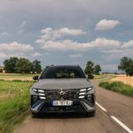essai Hyundai Tucson Hybrid gris N Line Executive lors d un voyage entre Paris et Lyon