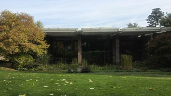 Bâtiment de Renzo Piano et parc de la Fondation Beyeler.