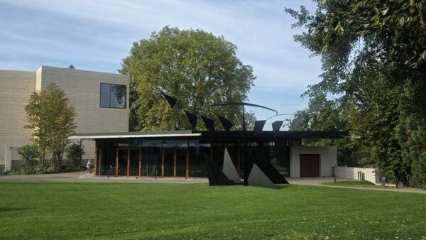 Vue du parc et des bâtiments de la Fondation Beyeler.