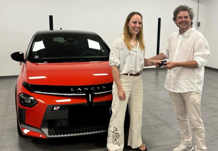 Margaux Pinot championne de judo et ambassadrice Lancia Ypsilon Ibrida HF Line